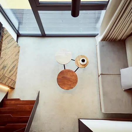 Apart-hotel New Port - Premium Floating