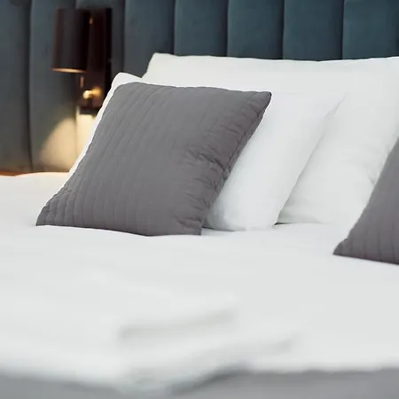 Apart-hotel New Port - Premium Floating Cracóvia