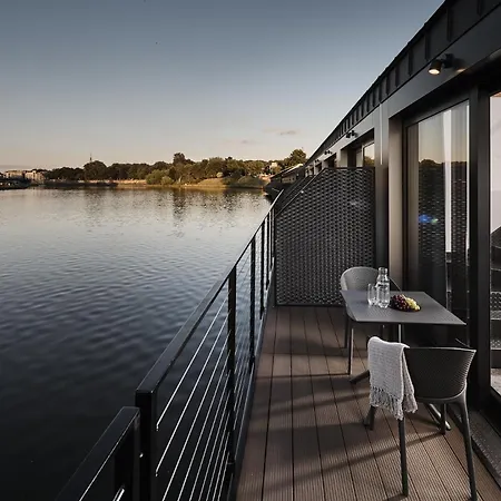 New Port - Premium Floating 4* Cracóvia