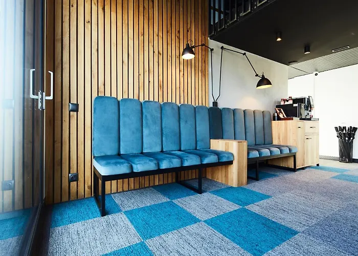 New Port מלון דירות 4*