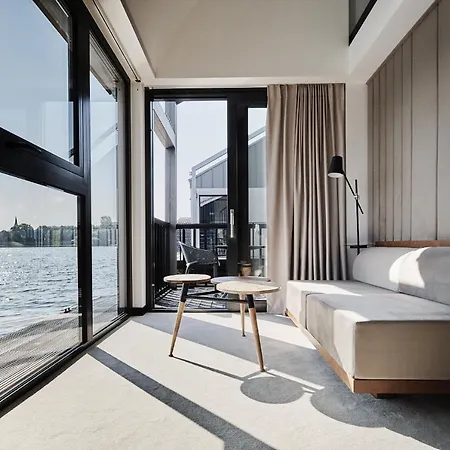 Aparthotel New Port - Premium Floating Krakow