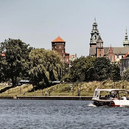 Apartahotel New Port 4*