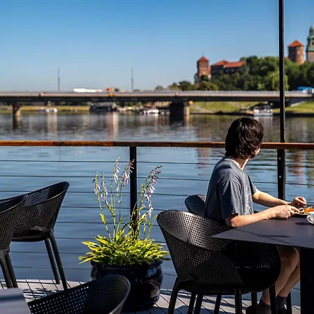 New Port Apartments On The River