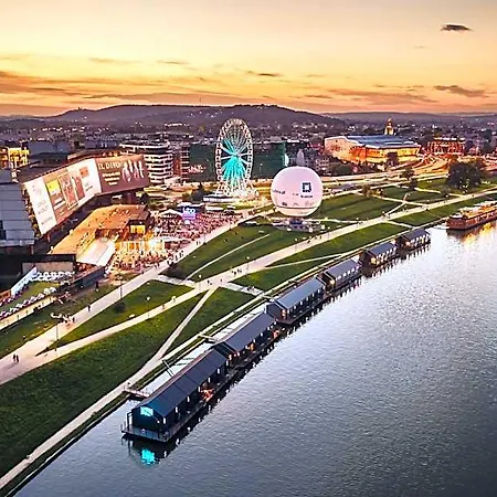 New Port On The River شقة فندقية